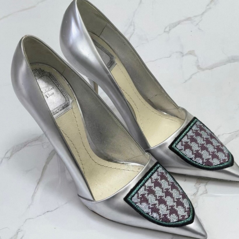 Dior Metallic Silver Heels with Patterned Toe - Picture 3 of 6